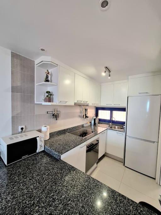 Apartament Sea View Cozy La Tanita